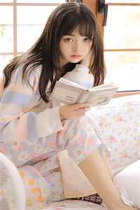 成为庶妹对照组后，我转身入宫冲喜爆款热文