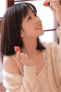 女同事拿加料的酒想让我当众出丑，我反手给她调换酒杯最新