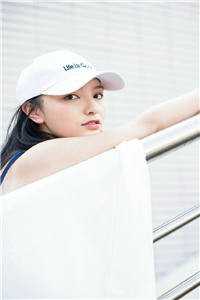 他抱起别人的那一刻，她输了爱情​​连载