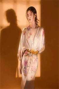 美人娟娟隔秋水目录