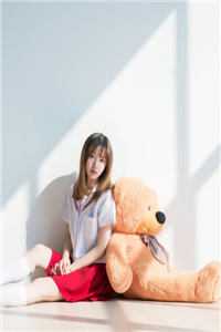 眉间浅蕴旧时霜最新