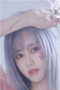 新婚夜，夫君剜我心头血救小青梅完本