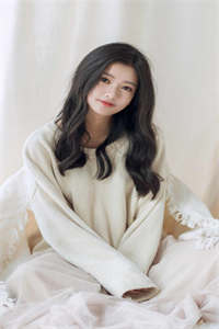 穿到亲哥十八岁，亲了他死对头小说免费阅读全文