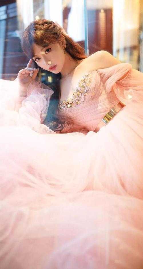 入股一年分红七万，我单干后，发小疯了免费看