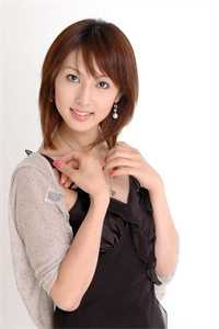 女同事拿加料的酒想让我当众出丑，我反手给她调换酒杯在线阅读