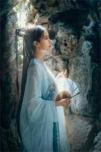 重生回皇帝白月光被敌军掳走前广告+结局