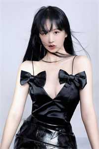 万人嫌素颜曝光，修罗场炸了篇章