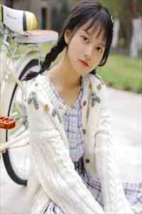 宫门春尽空余恨精选