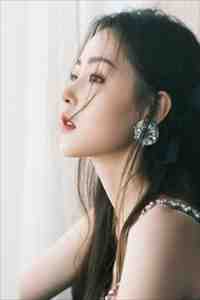 应是她一袭春风爆火全网