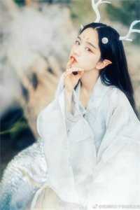 女同事拿加料的酒想让我当众出丑，我反手给她调换酒杯爆款热文