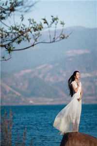 糟！他的农村小妻子比蜜桃还要甜必读文