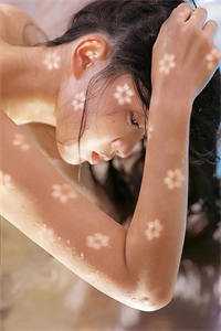 君抱清怨向月行最新章节列表