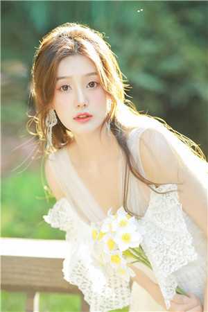 十年前惊鸿一瞥，十年后成生死同盟爆火全网