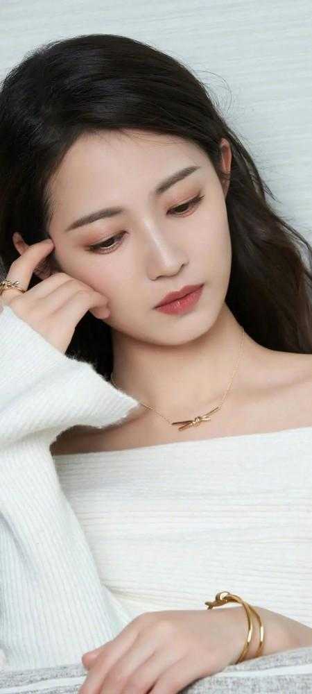 抄家流放，真千金囤满空间造反了全章节