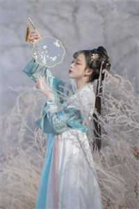 囚宠乖宝，跨国大佬夜夜训哭她免费阅读全文