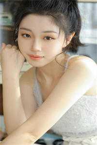 她是普通人又怎样？偏要引诱上位在线看