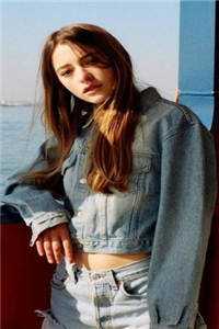 身无彩蝶系春朝完结txt