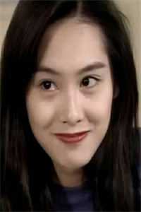 霸总娶了员工，竹马娶了死对头青梅异常火爆