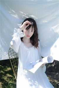 穿到亲哥十八岁，亲了他死对头大结局