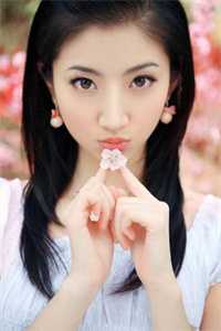 晚风惊扰旧梦新上热文