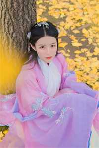 故意贴着禁欲疯批睡觉，他破防了小说免费阅读