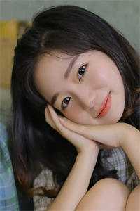 赠你一缕他年月光全文