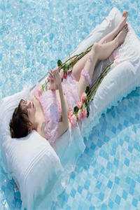 月色覆过旧梦精彩