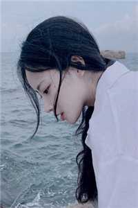 女同事拿加料的酒想让我当众出丑，我反手给她调换酒杯前文+后续