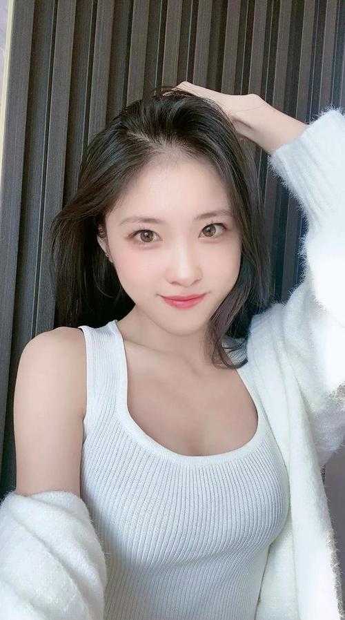 装穷老婆给资助的贫困生买豪车最完整版